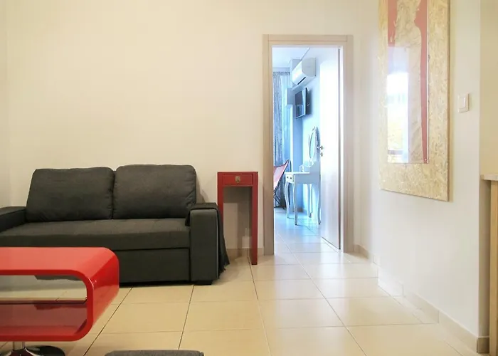 Stemma Superior Luxury Apartment